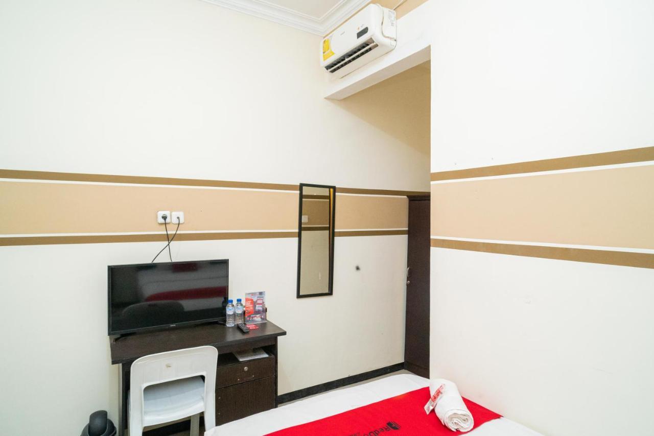 Reddoorz Syariah Near Marvel City Mall 2 Surabaia Exterior foto