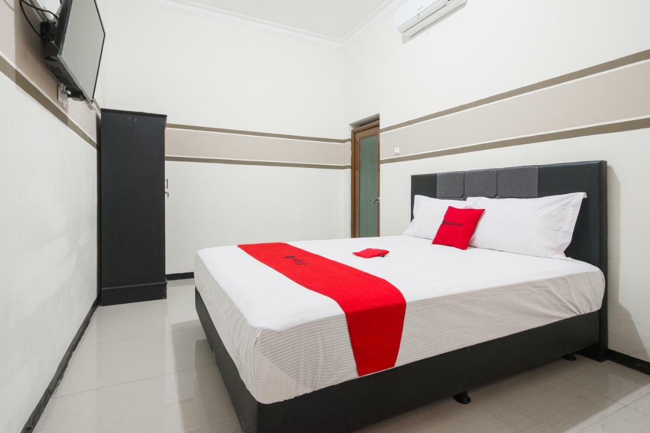 Reddoorz Syariah Near Marvel City Mall 2 Surabaia Exterior foto